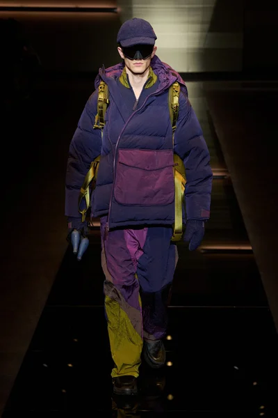 Look 13